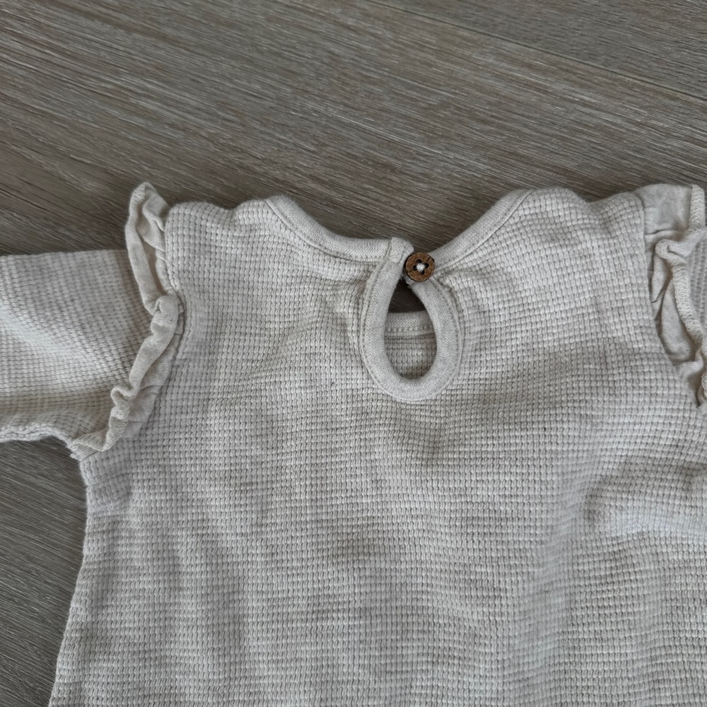 Colored Organics Cream Ruffle-Shoulder One-Piece Romper - Picture 3 of 4
